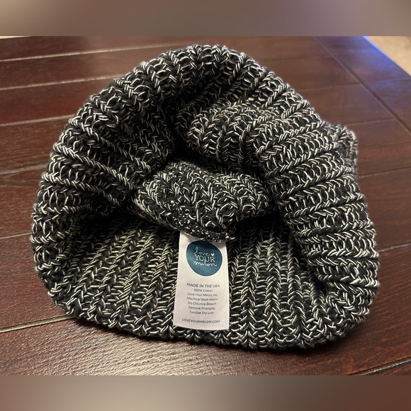 Black and white Love Your Melon cuffed beanie with black patch - Picture 5 of 6